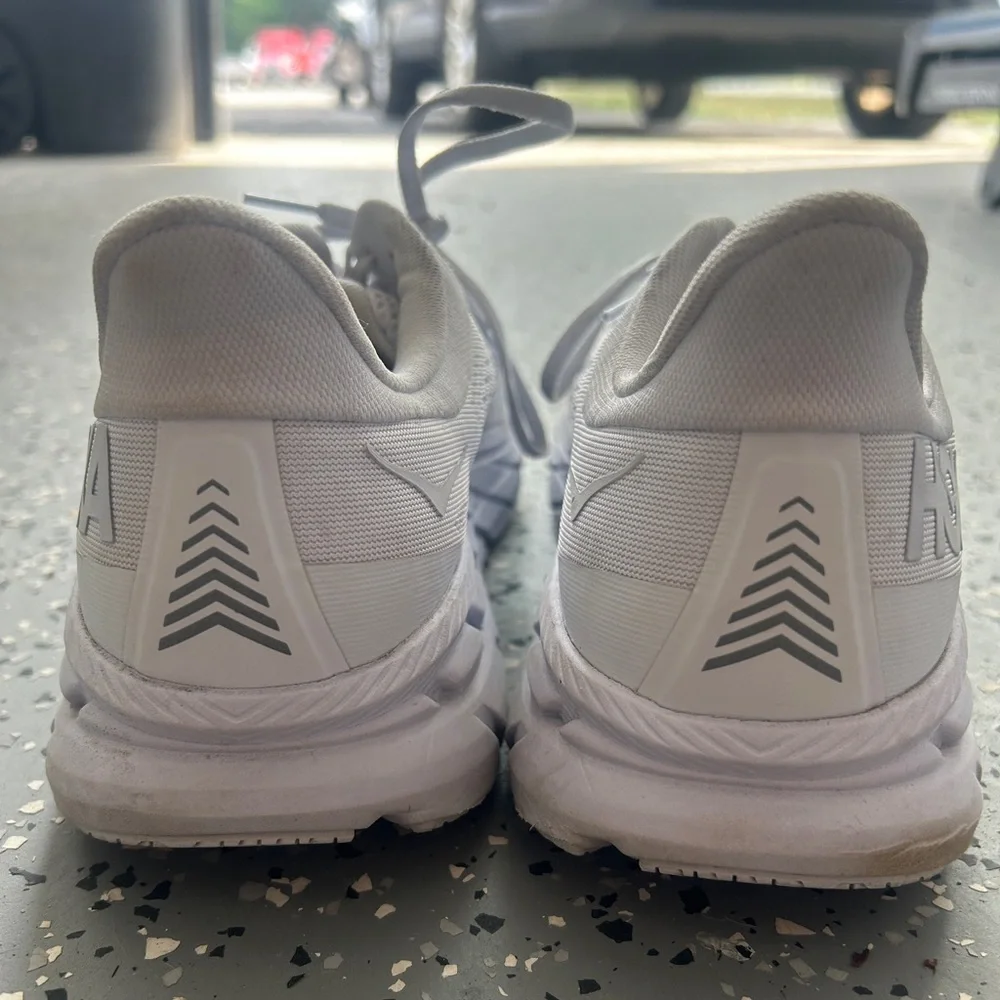 HOKA Clifton 7 men’s white size 12 - Picture 6 of 7